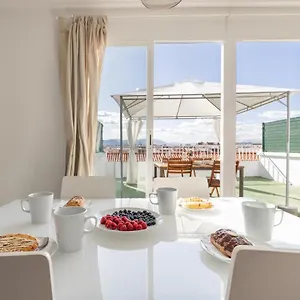 Fun Building By Homeabout Apartament